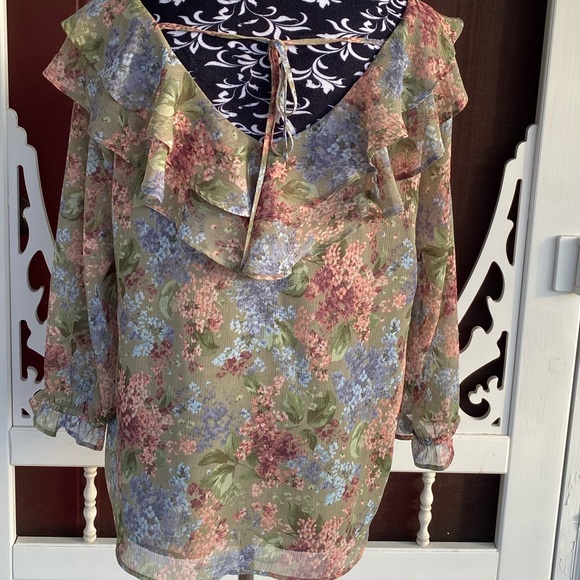 Cato Women's Sheer Floral Crepe Ruffle Poet Blouse Top Open Back with tie bow - Picture 7 of 16